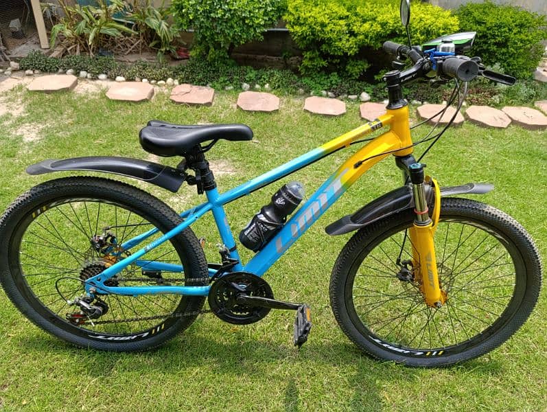 24 size bicycle in scratchless condition with installed accessories 0