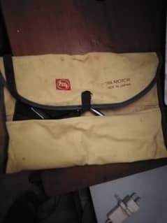 Tool kit + jack of 82 corolla original
