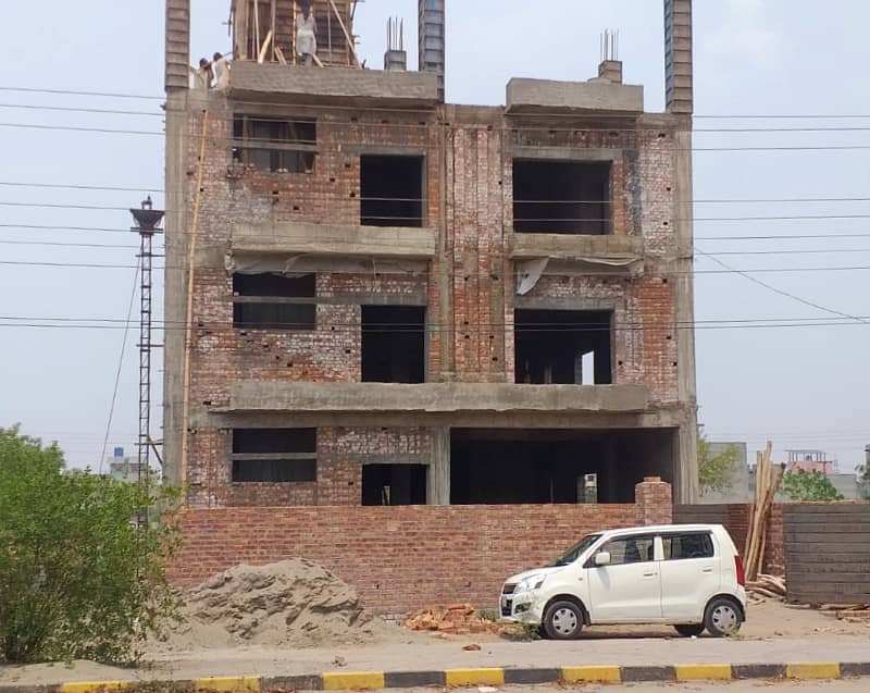 05 MARLA PLOT FOR SALE IN BLOCK F BUILDER LOCATION PLOT BEST PLACE FOR LIVING IN LDA APPROVED SOCIETY 10