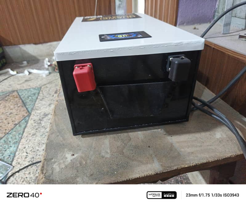 24 volt 105 ah 2700 watt Huawei model fresh 6