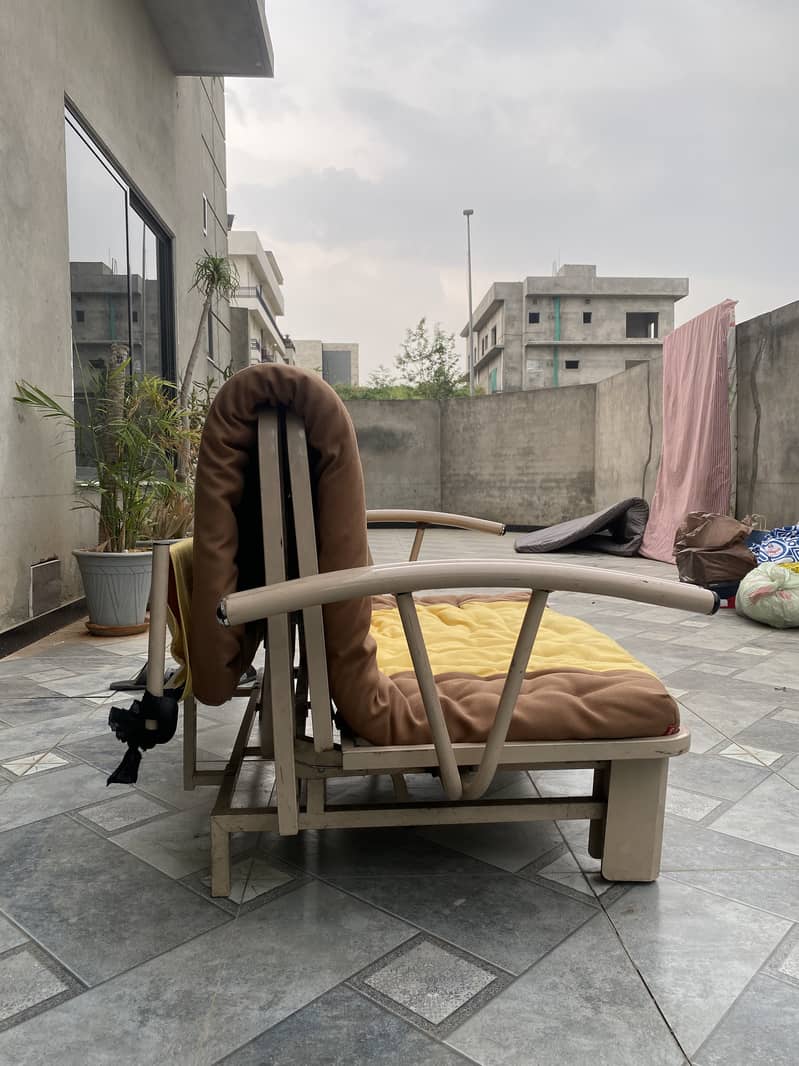 Folding Sofa Bed – Slight Issue When Unfolding 3