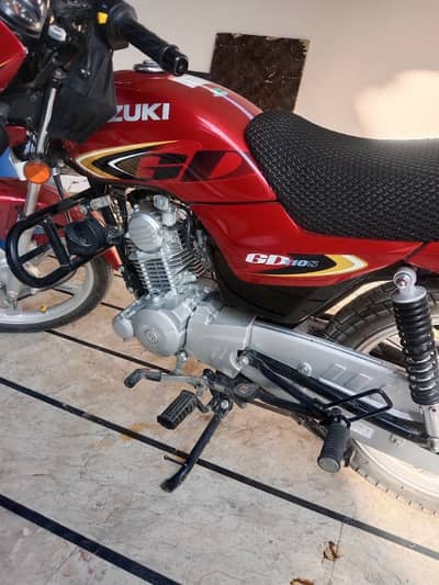 Suzuki 110s for sail