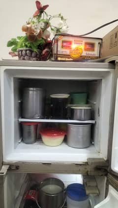 9144 D Dawlance Refrigerator