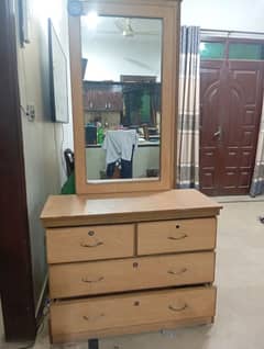 Dressing Table with drawers