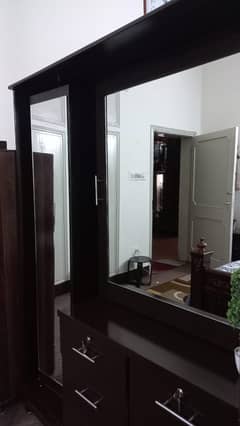 dressing almari with moveable mirror