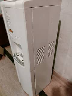 Water Dispenser