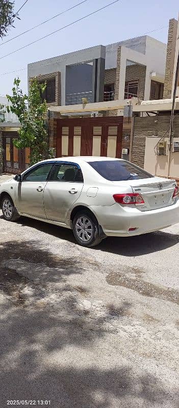 Corolla GLI 1.6 2013 4