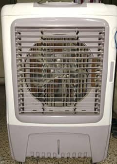 ye bohat Acha new air cooler hai dandi aur taiz hawa deta hai