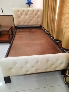 Single bed for sale