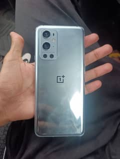 One Plus 9 pro 12 GB 256GB