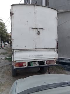 Mitsubishi L300