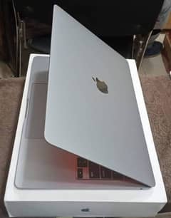 MacBook