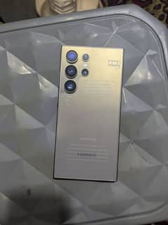 Samsung s25 ultra 10by10 . new with box  1terabite . lash condition