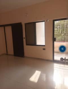FLAT RENT 3 BED DD 2ND FLOOR PARKING SWEET WATER