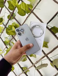 iphone 15 Pro Jv 100 complete Box