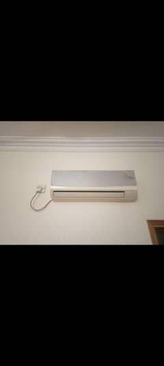 HAIER 1 TON NON INVERTER AC GOOD CONDITION