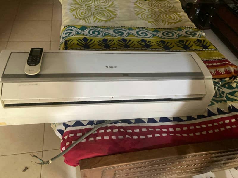 gree inverter 1.5 ton (inner unit only) 10/10 condition 3