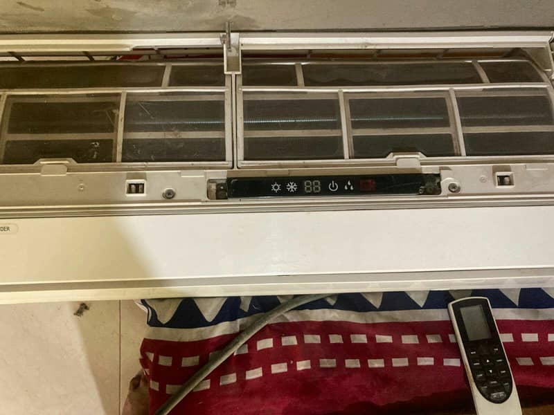 gree inverter 1.5 ton (inner unit only) 10/10 condition 7