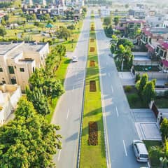 "10 Marla Plot | Lake City-M-3 Extension-1 | Prime Location!"