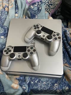 PS4 slim edition