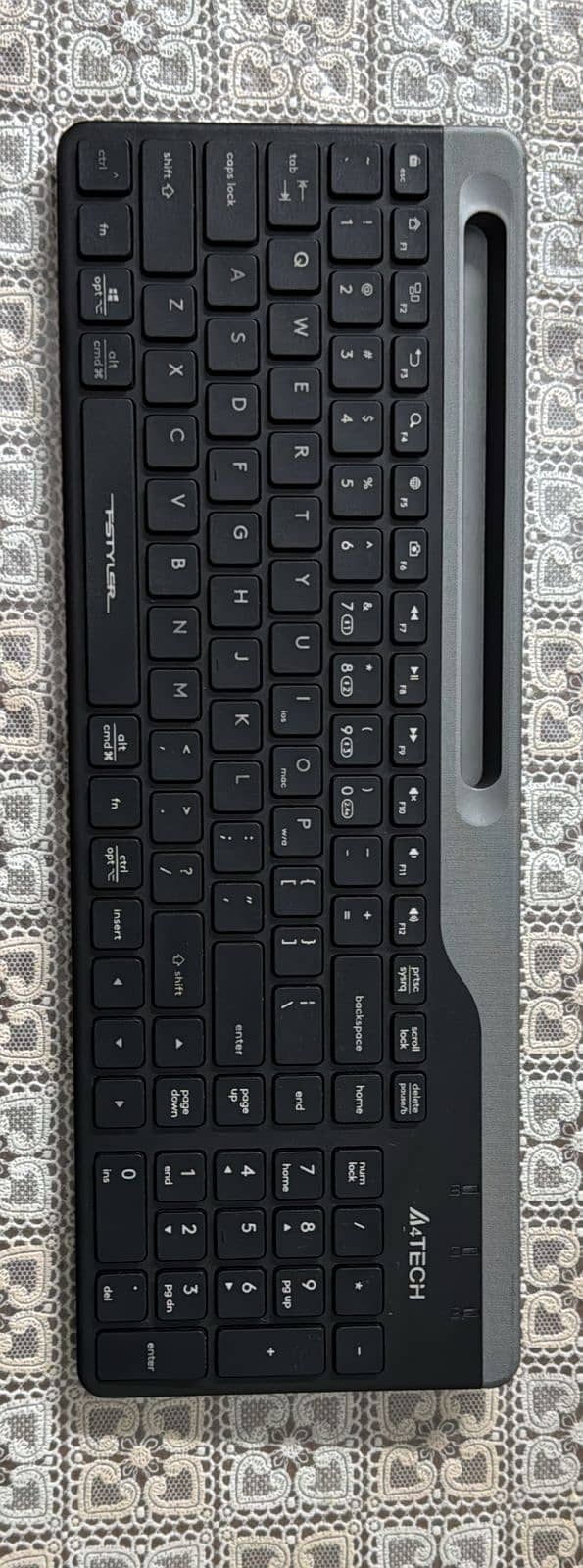 A4TECH FBK25 BLUETOOTH WIRELESS KEYBOARD 0