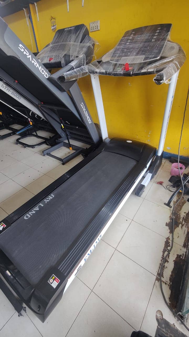 Slightly Used Treadmill Imported Running Exercise Gym machine 10