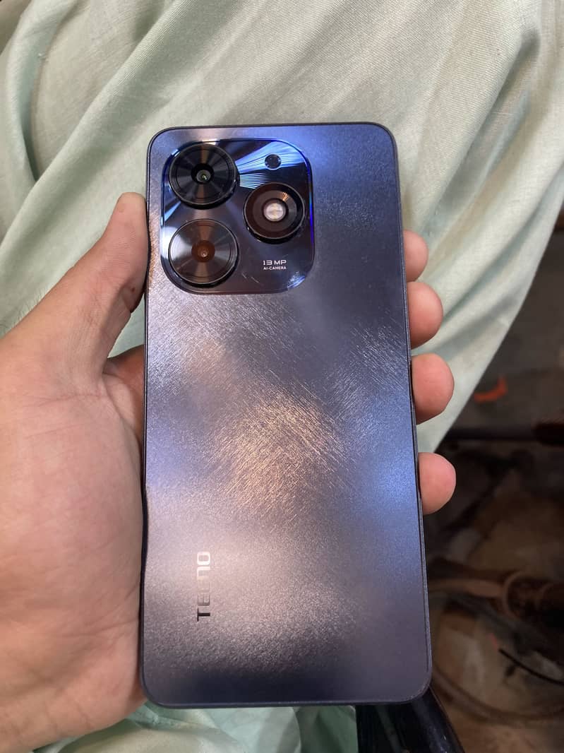 Tecno Spark GO 2024 pta official approve Rm 2+2 GB64 only Mobile 3