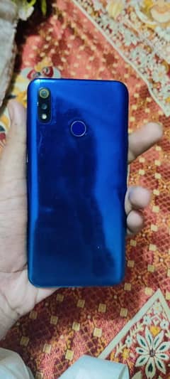 realme 3  4gb ram 64 gb storage