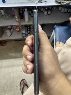 ONE PLUS 9 pro 12 gb 256 gb