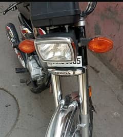 Honda 125 Black 2024 Model in Lush Condition