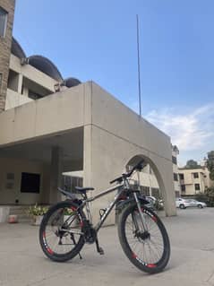 Roxy brand new cycle aluminium fram original cycle