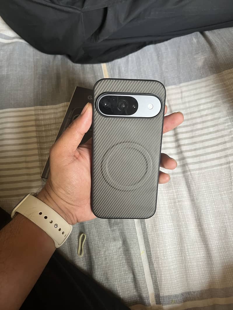 Google pixel 9 box open condition 2