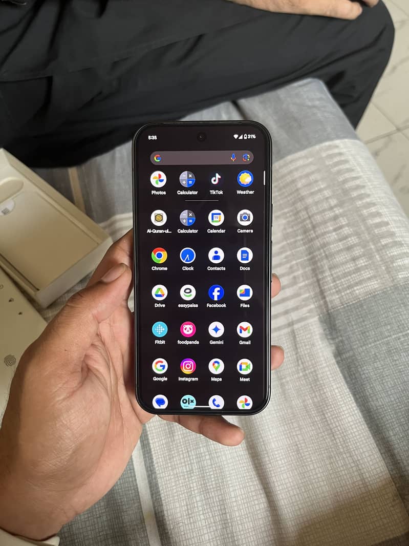 Google pixel 9 box open condition 7