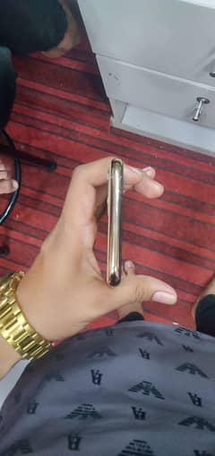 11 pro max 64 gb jv pcs me koi masla nh Khali pannel change h