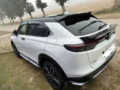 Honda Vezel Ehev Z Pack ( 22 Model and 22 Import and Registred)