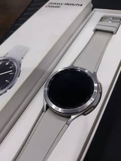 Samsung Galaxy Watch 4 Classic – Silver (46mm) | Premium Smartwatch