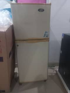 Dawlance Medium Size Fridge for Sale