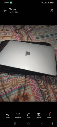 MacBook