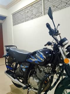 Suzuki GS 150 2017