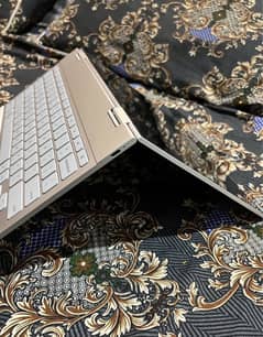 Google PixelBook 8/128 Windows 11 pro installed