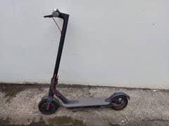 Electric scooter