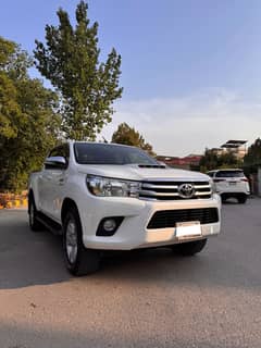 Toyota revo G for sale