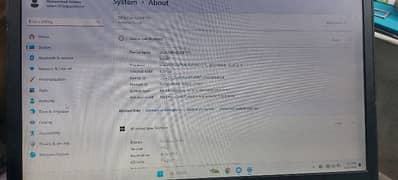toshiba Dynabook R73/B corei5 6th Generation 4Gb Ram 128Gb SSD 3HOURS