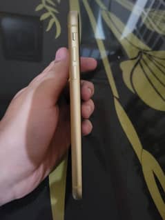 iphone xr yellow colour 10/10 non pta