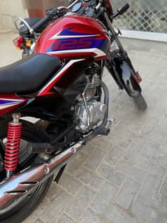 Honda cb125f 2023
