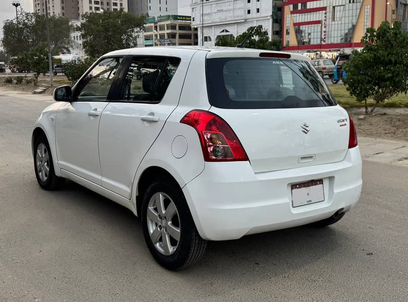 Suzuki Swift Dlx Navigation Automatic 2018 Model 7