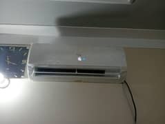Haier split 1 Ton