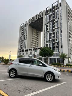 Toyota vitz 2011/2014