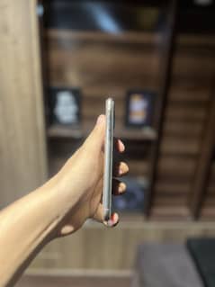 iPhone XS 64gb sim glitch all ok 75% health Face ID ok 03298162759 we