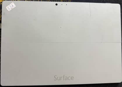Windows Surface Pro 3 i5 4th gen . 8gb ram. touch screen 256gb